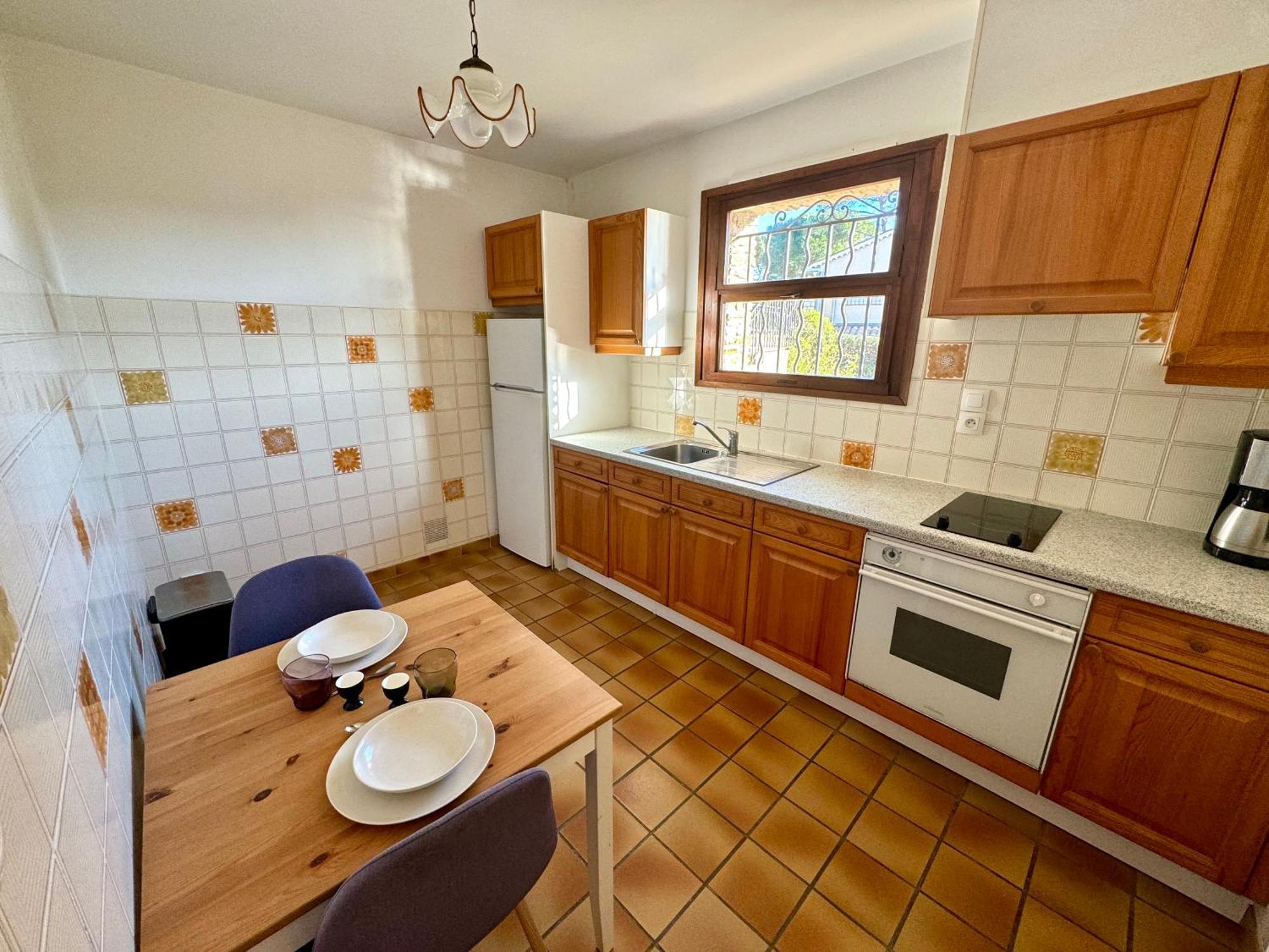 Hotel Hoteliere Le Provencal A Giens - Bord De *